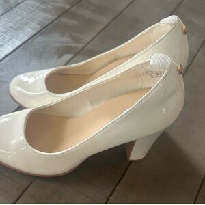 Jenn Ardor White Chunky Heel Pumps